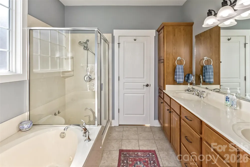 37 Creekside View Drive Asheville, NC 28804