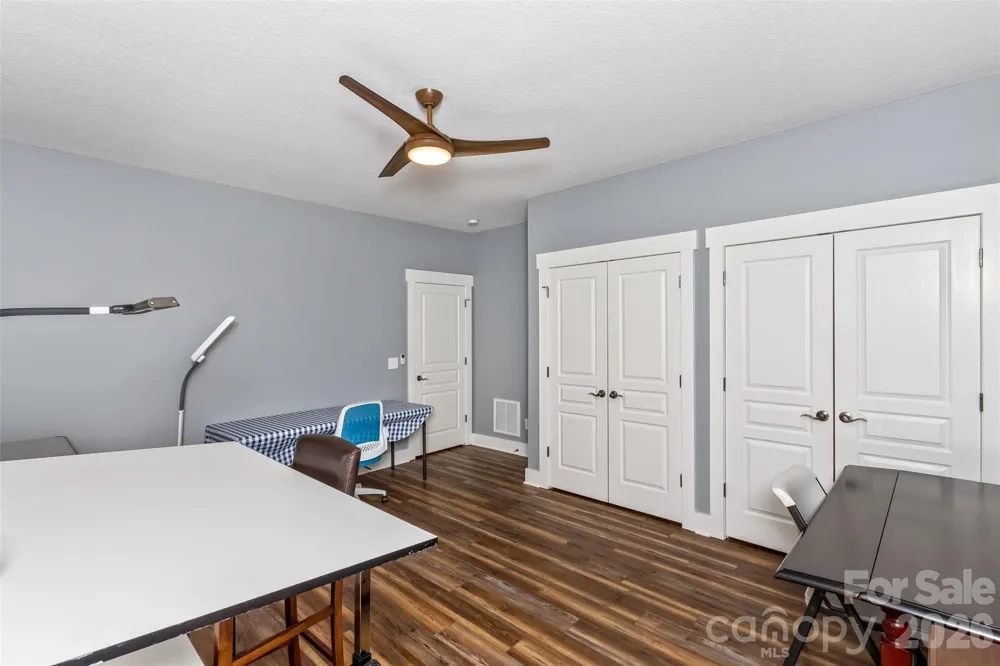 37 Creekside View Drive Asheville, NC 28804