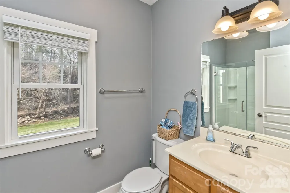 37 Creekside View Drive Asheville, NC 28804