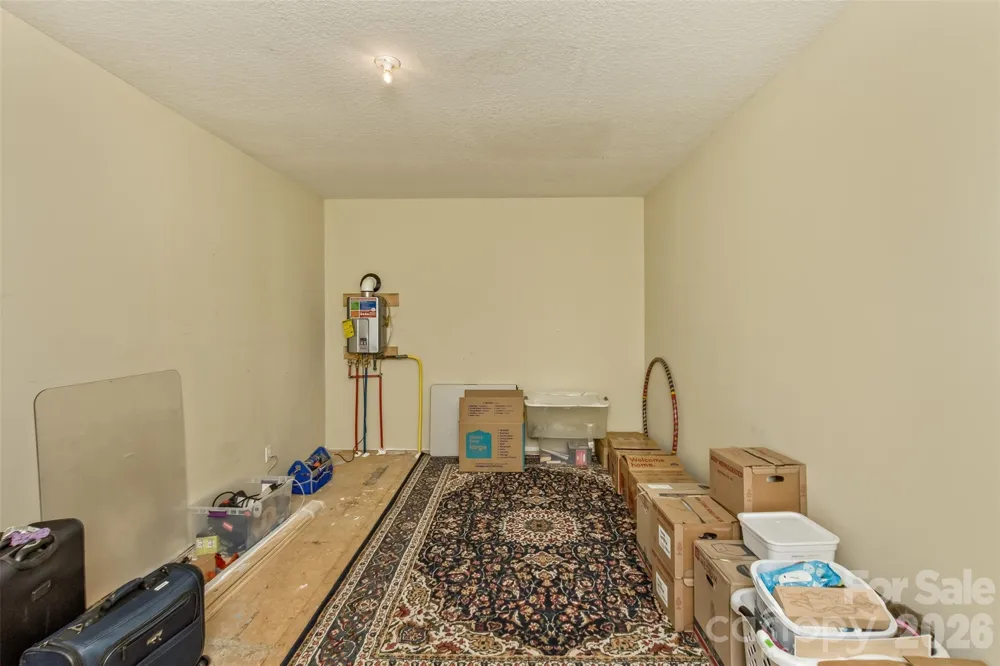 37 Creekside View Drive Asheville, NC 28804