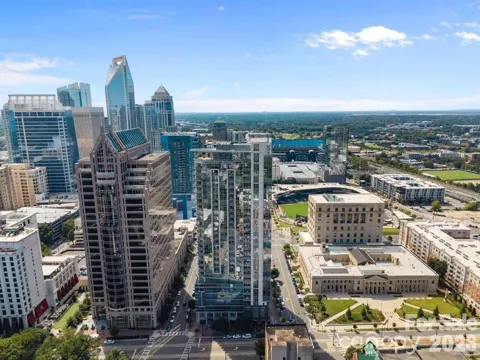 333 W Trade Street #1202