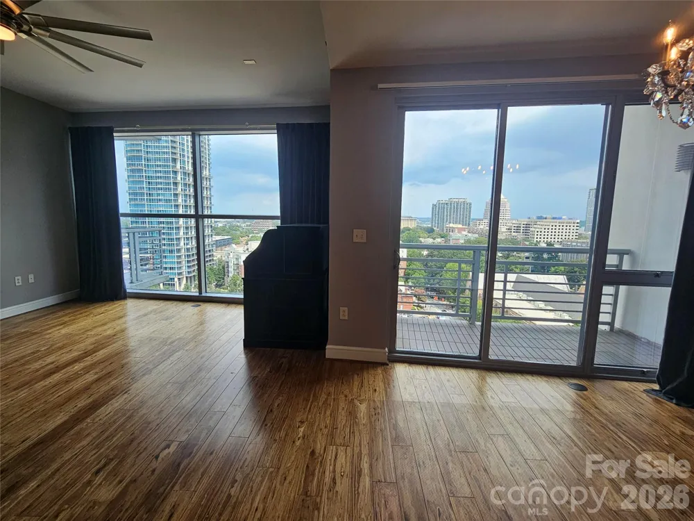 333 W Trade Street #1202 Charlotte, NC 28202