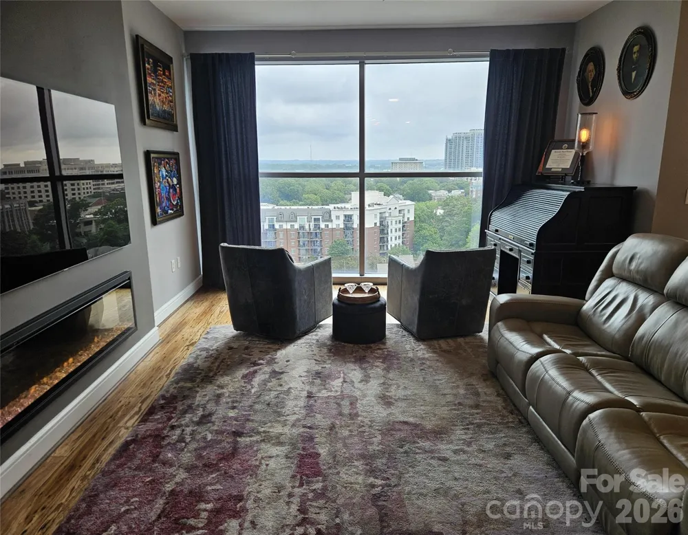 333 W Trade Street #1202 Charlotte, NC 28202