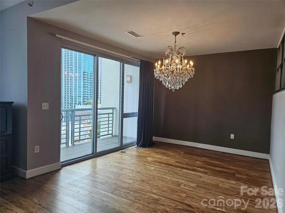 333 W Trade Street #1202 Charlotte, NC 28202