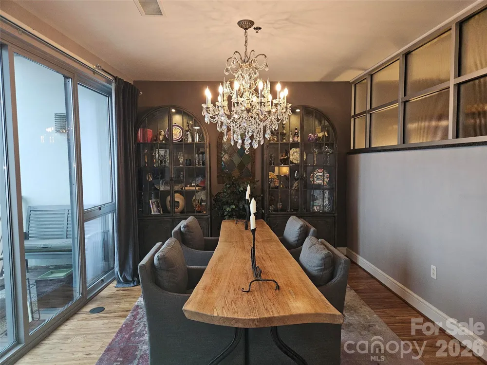 333 W Trade Street #1202 Charlotte, NC 28202