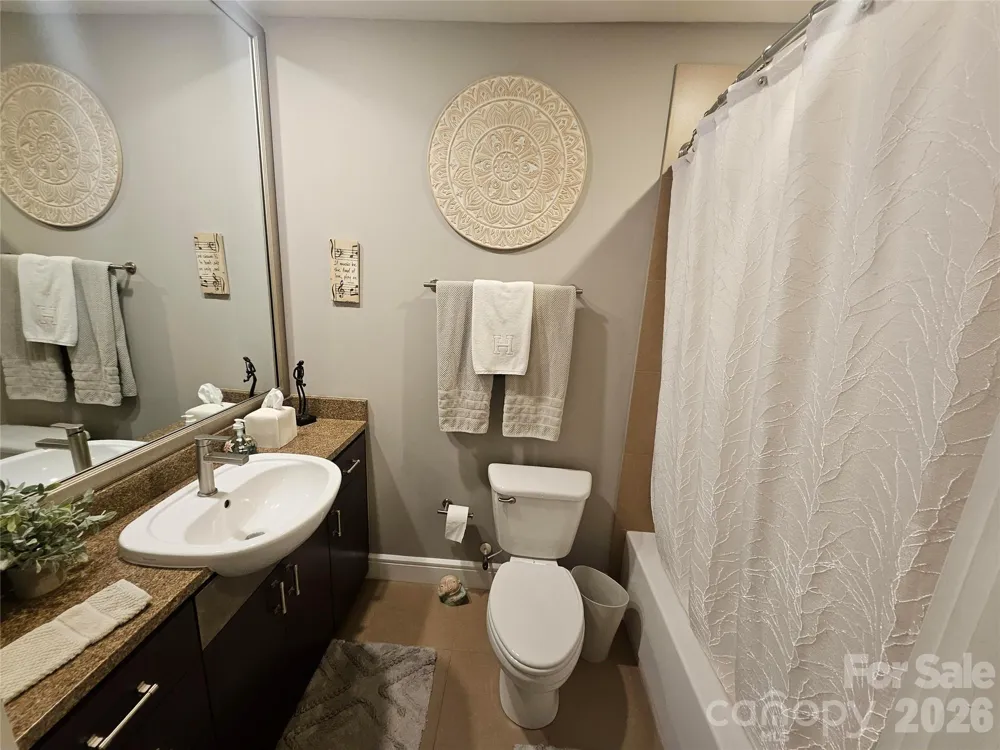 333 W Trade Street #1202 Charlotte, NC 28202