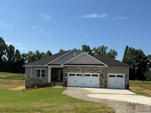 1255 Gardenia Drive #40