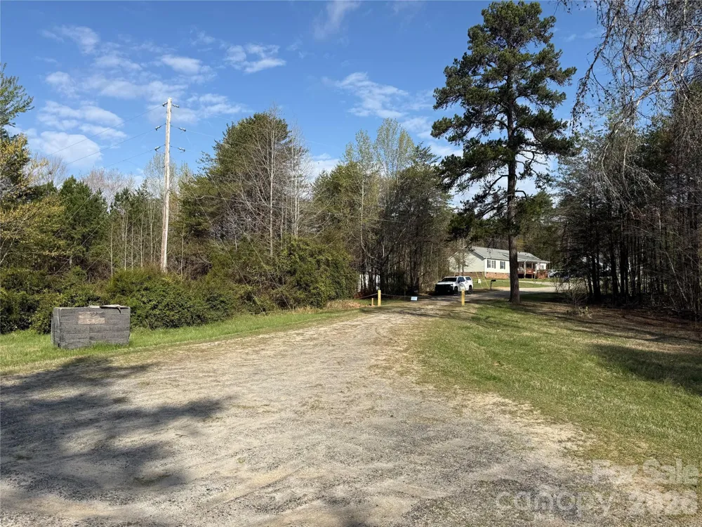 1164 Robert C Kellam Road Pinnacle, NC 27043