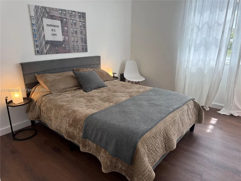 19555 E Country Club Dr #8602 Aventura, FL 33180
