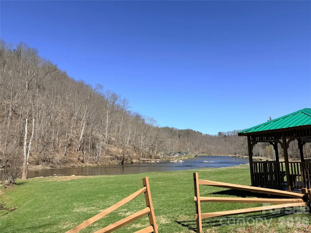 TBD (Lot 21 & 22) Martha Lane #21 & 22 Piney Creek, NC 28663