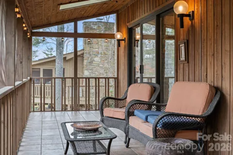 301 Scarlet Oak Lane