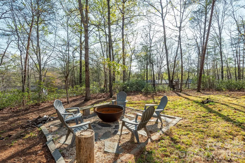 171 Wilson Court Lake Lure, NC 28746