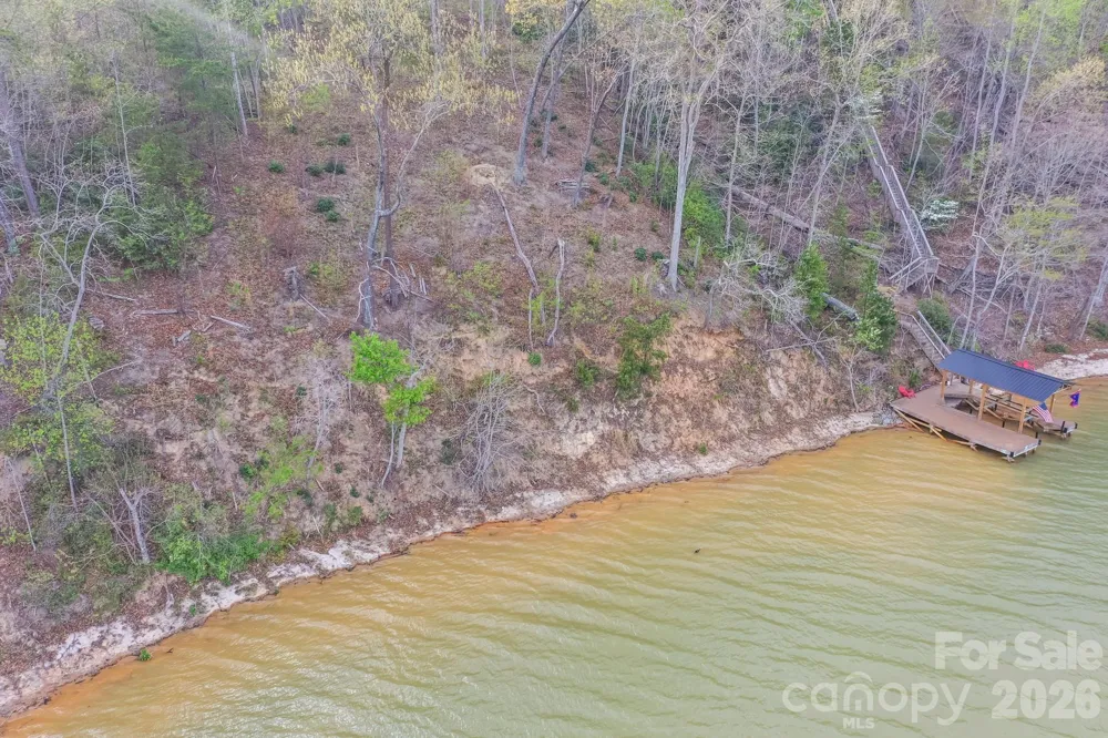 000 Holmstead Drive Lake Lure, NC 28746