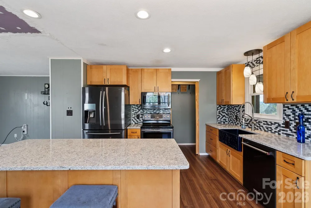 288 Willow Lane Rosman, NC 28772