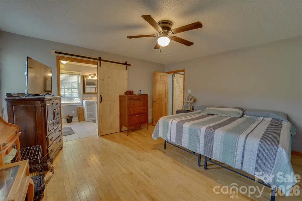 335 Icenhower Road Leicester, NC 28748