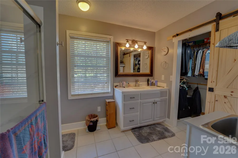 335 Icenhower Road Leicester, NC 28748