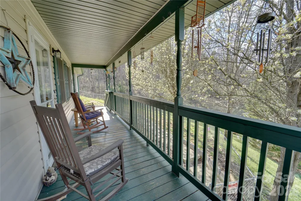 335 Icenhower Road Leicester, NC 28748