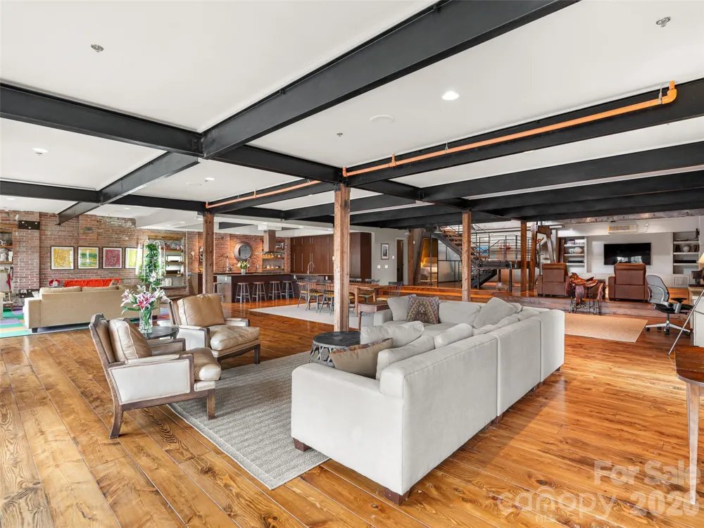 23 Rankin Avenue #302 Asheville, NC 28801