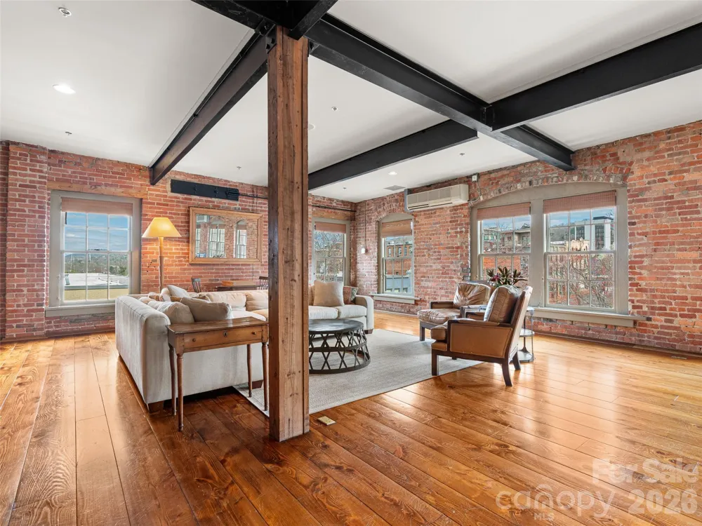 23 Rankin Avenue #302 Asheville, NC 28801