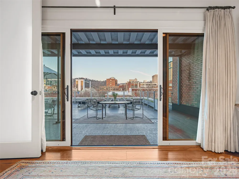 23 Rankin Avenue #302 Asheville, NC 28801