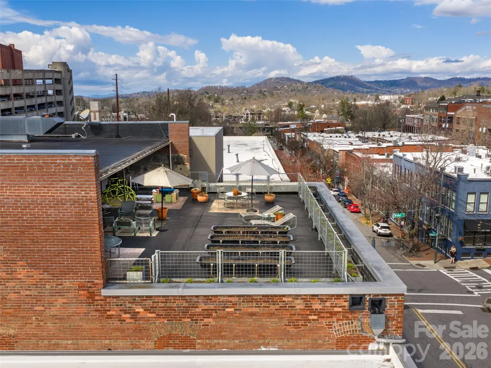 23 Rankin Avenue #302 Asheville, NC 28801