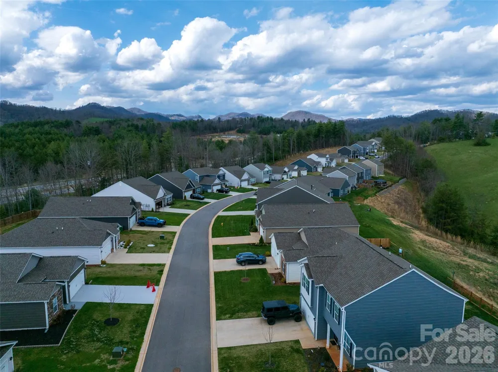 228 Ridgeview Lane Mars Hill, NC 28754