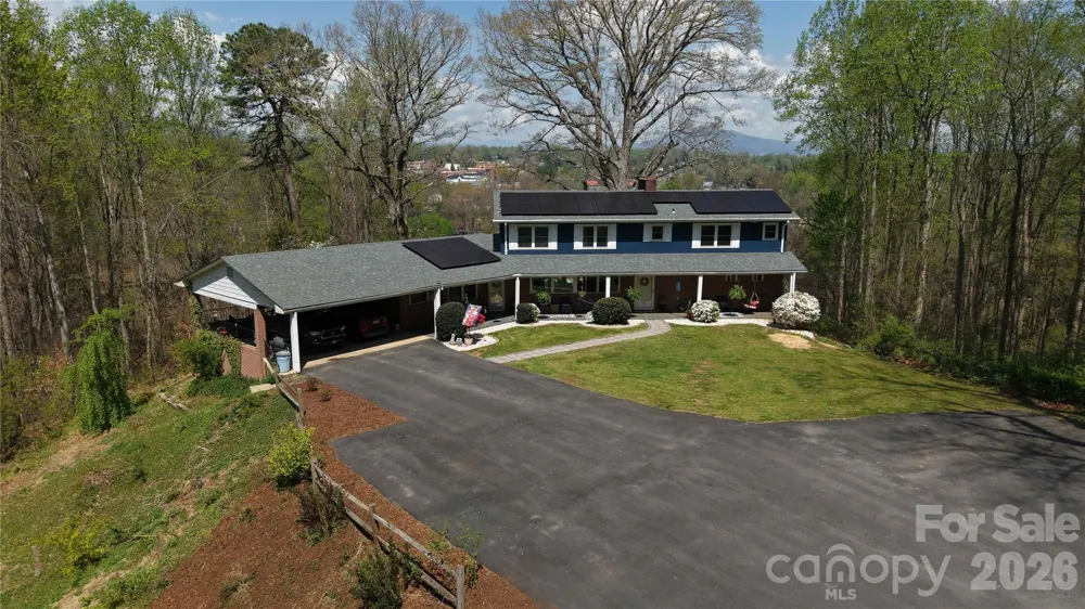 56 E Glenview Street Marion, NC 28752