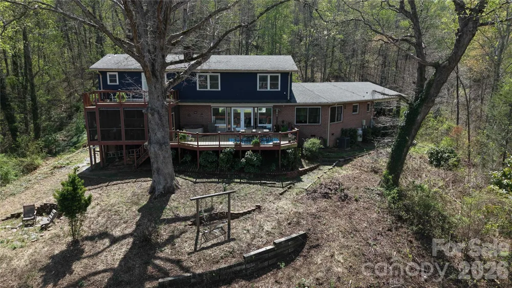 56 E Glenview Street Marion, NC 28752