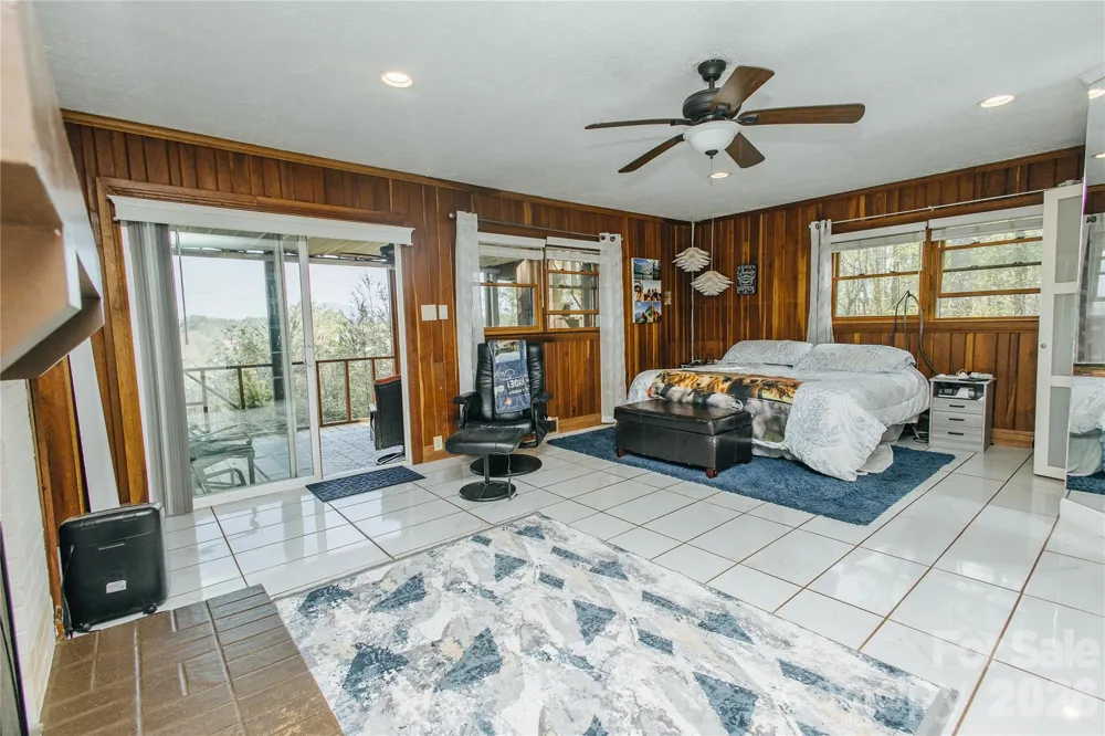 56 E Glenview Street Marion, NC 28752