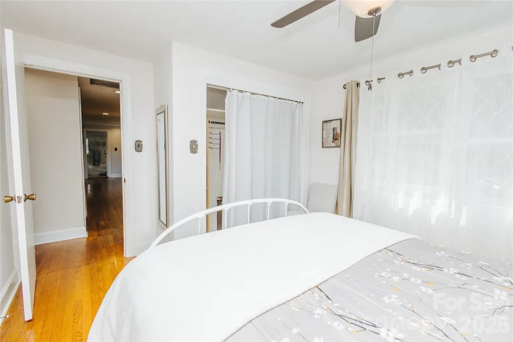 56 E Glenview Street Marion, NC 28752
