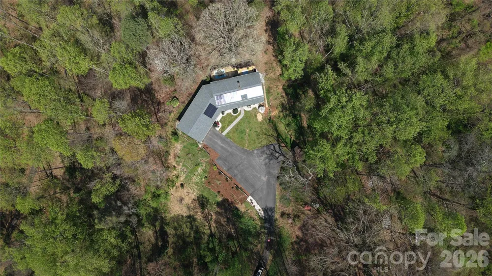 56 E Glenview Street Marion, NC 28752