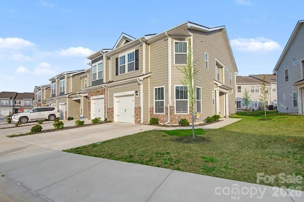 33 Cedar Hill Road Hendersonville, NC 28792