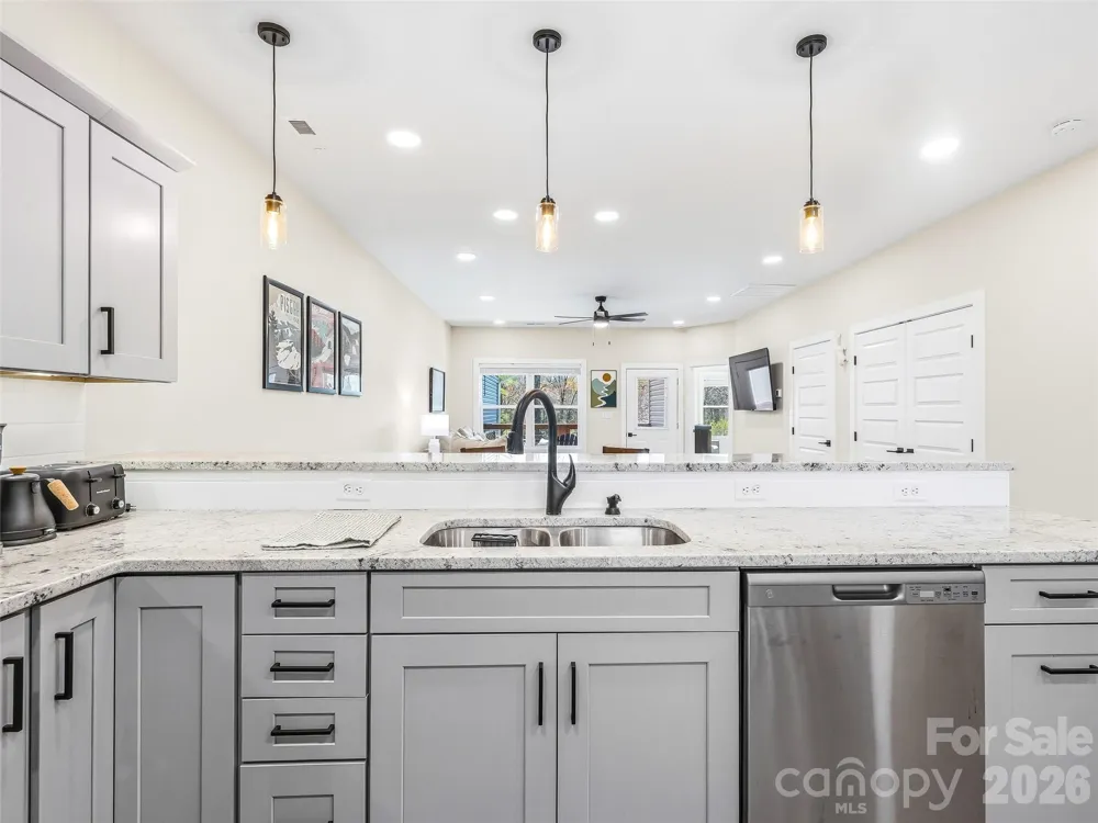 143 Carver Street #10 Brevard, NC 28712