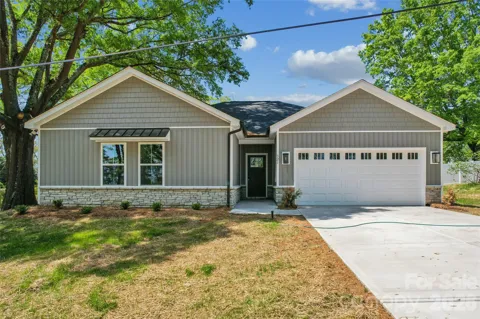 321 Henderson Circle