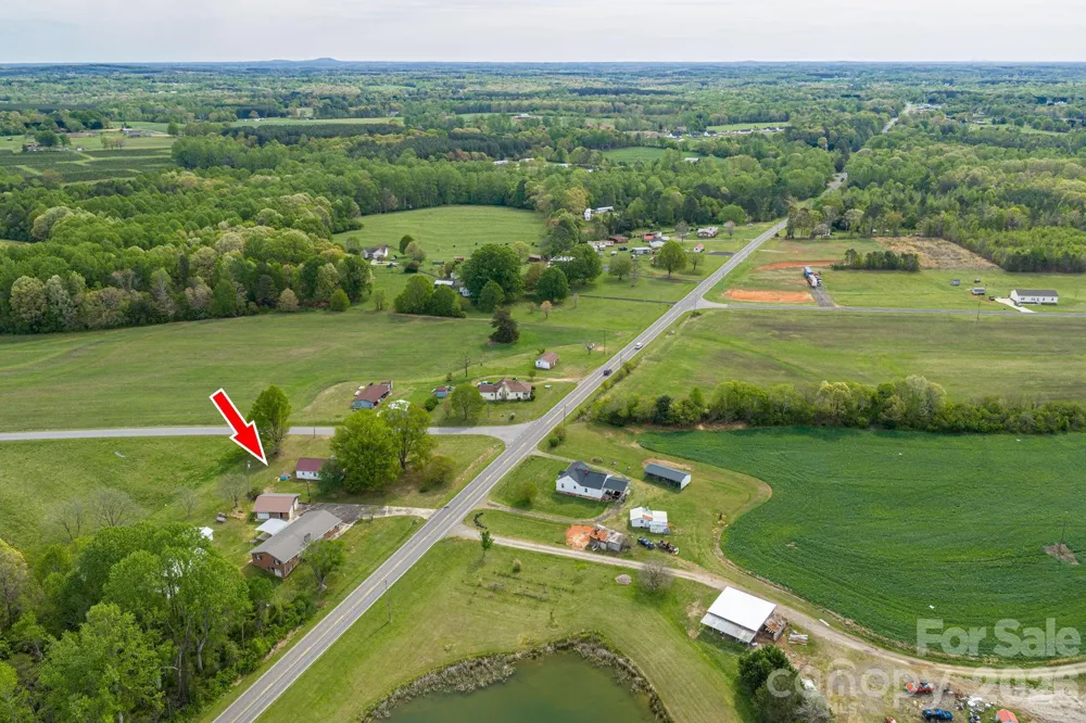 7448 W NC 27 Highway Vale, NC 28168