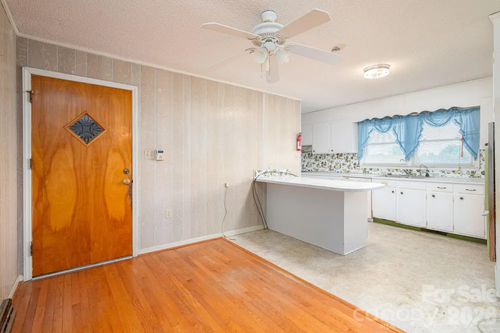 7448 W NC 27 Highway Vale, NC 28168