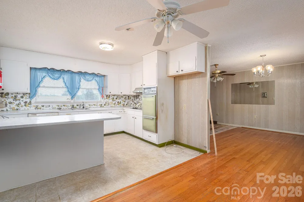 7448 W NC 27 Highway Vale, NC 28168