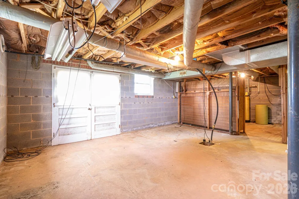 7448 W NC 27 Highway Vale, NC 28168