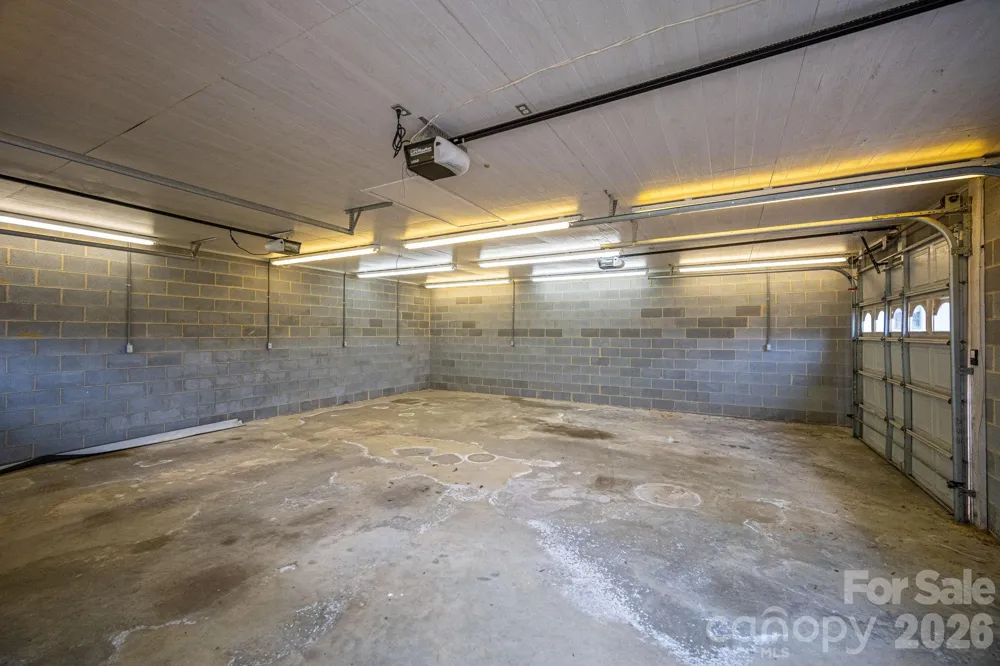 7448 W NC 27 Highway Vale, NC 28168