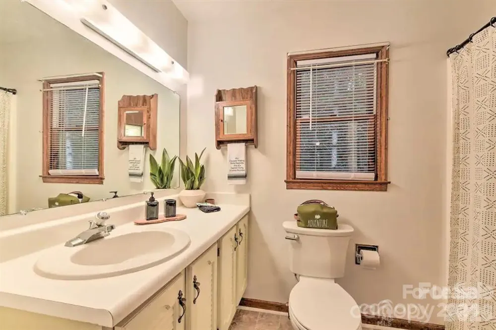 106 Sage Court Maggie Valley, NC 28716