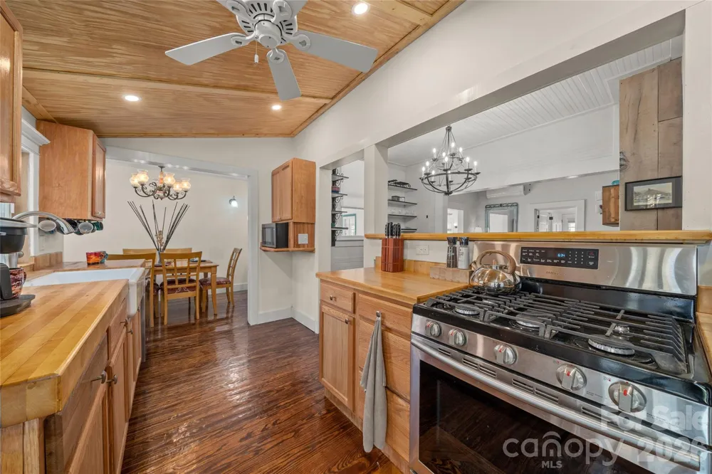 125 Timberline Drive Maggie Valley, NC 28751
