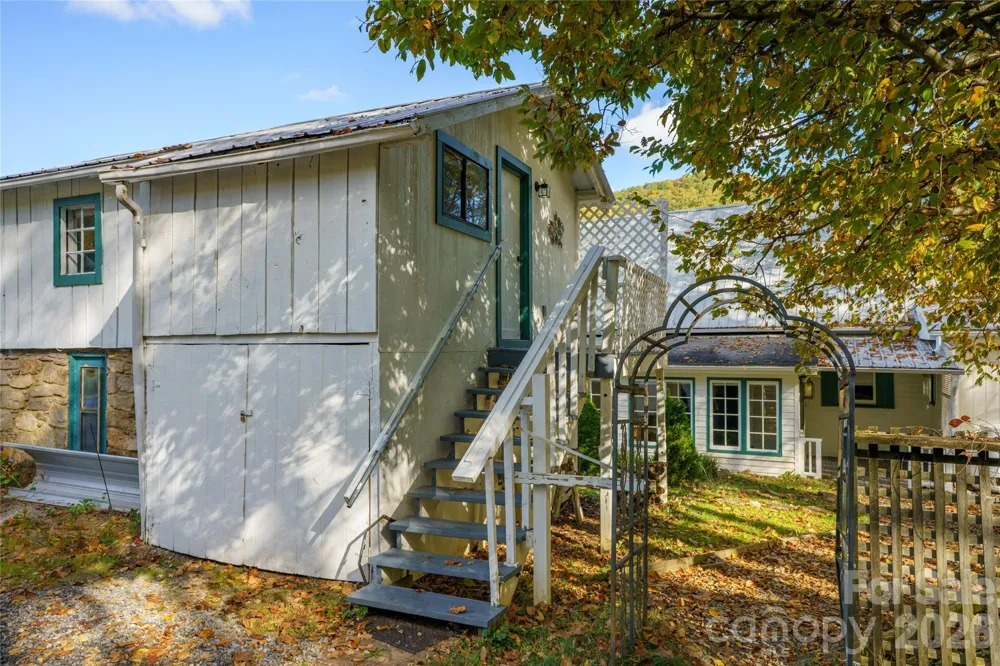 125 Timberline Drive Maggie Valley, NC 28751