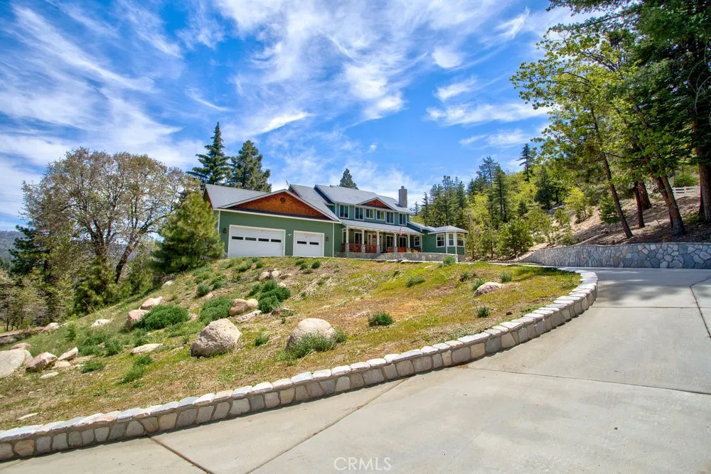 32557 Pine Cone Ct A&B Running Springs, CA 92382
