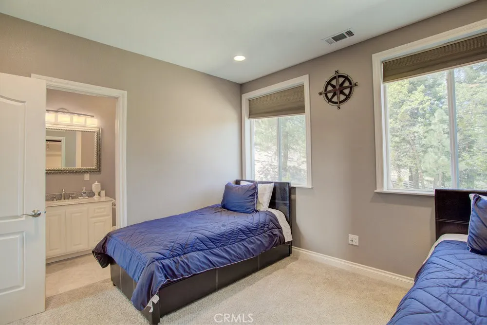 32557 Pine Cone Ct A&B Running Springs, CA 92382