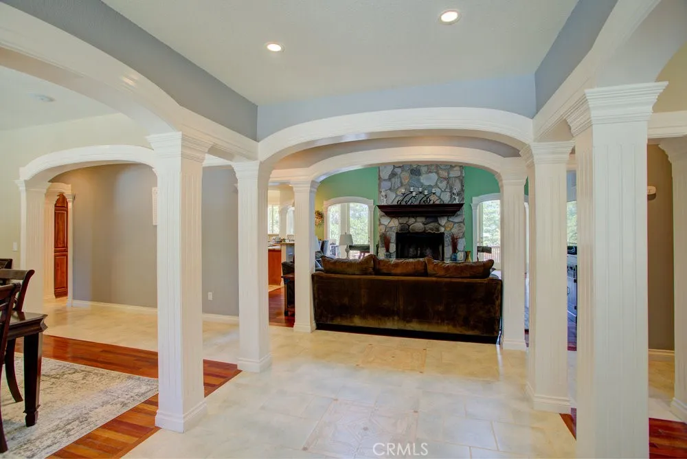 32557 Pine Cone Ct A&B Running Springs, CA 92382
