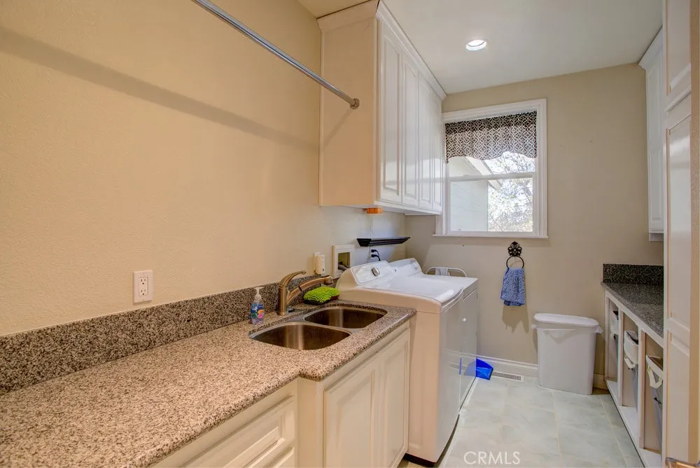 32557 Pine Cone Ct A&B Running Springs, CA 92382