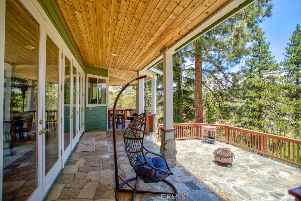 32557 Pine Cone Ct A&B Running Springs, CA 92382