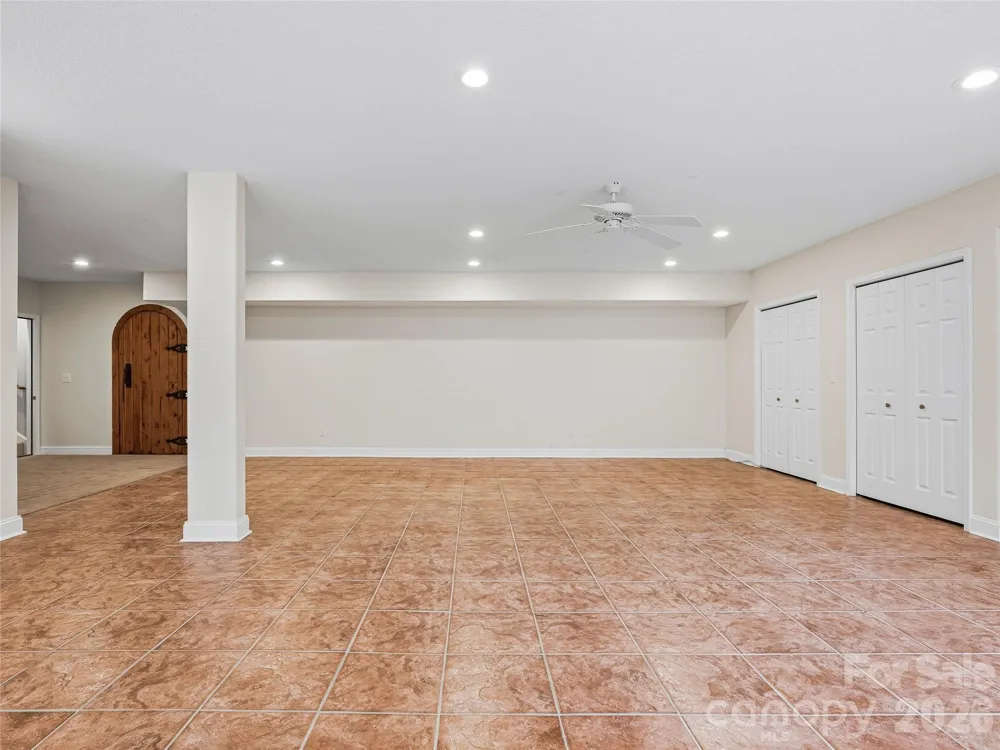 196 Blackbird Lane Tryon, NC 28782