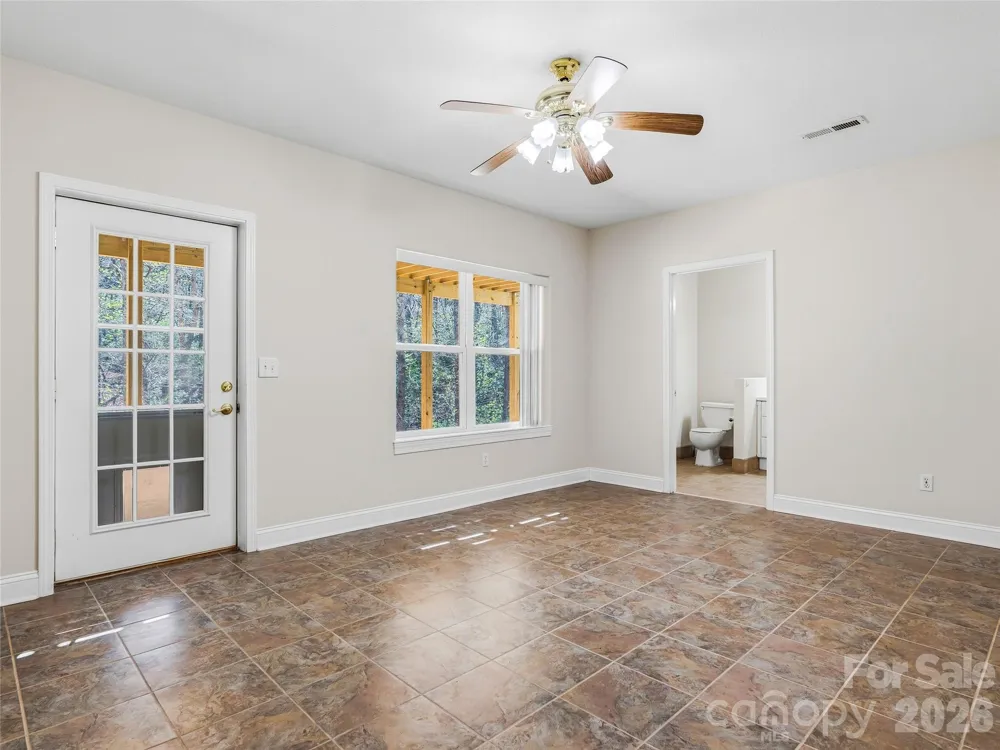 196 Blackbird Lane Tryon, NC 28782
