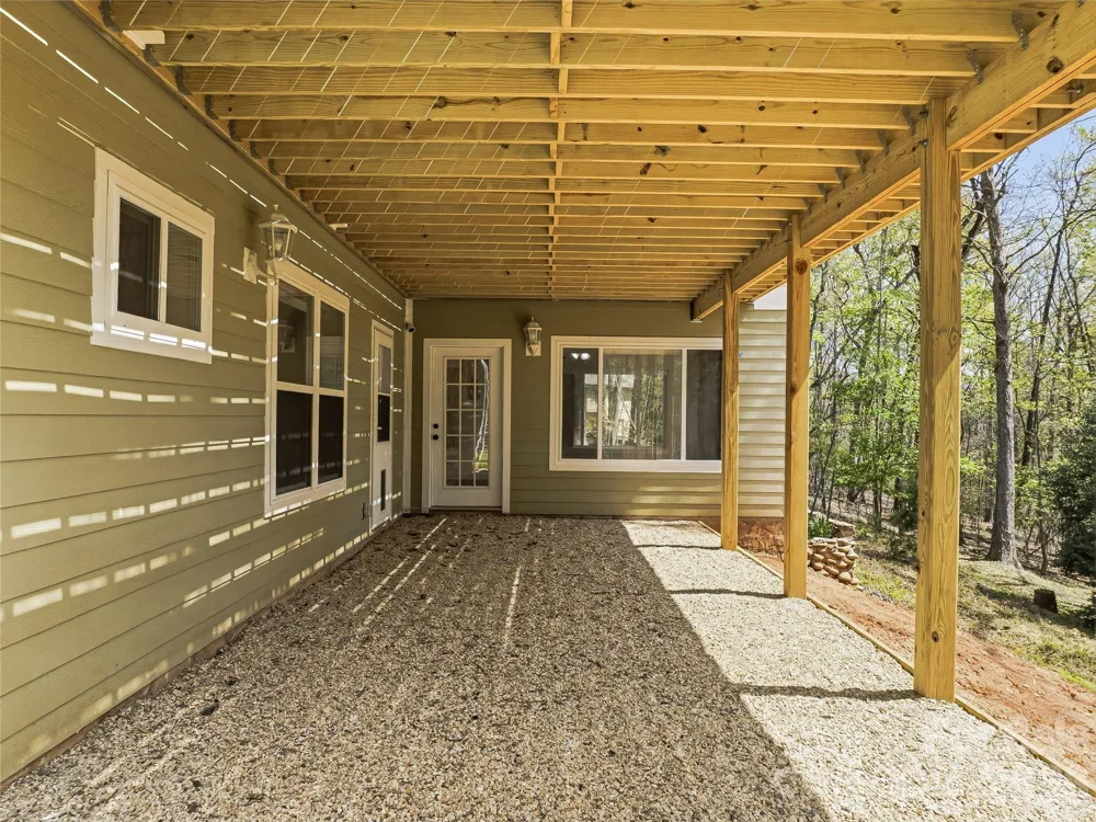 196 Blackbird Lane Tryon, NC 28782